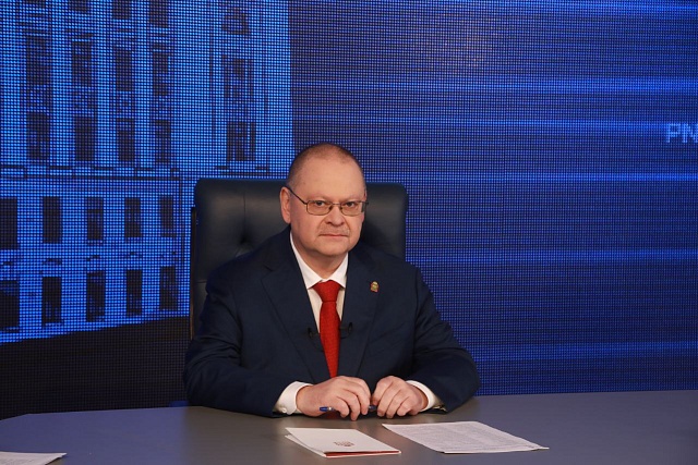 Губернатор поручил Фонду капремонта заменить аварийные лифты в доме на улице Балашовской в Сердобске